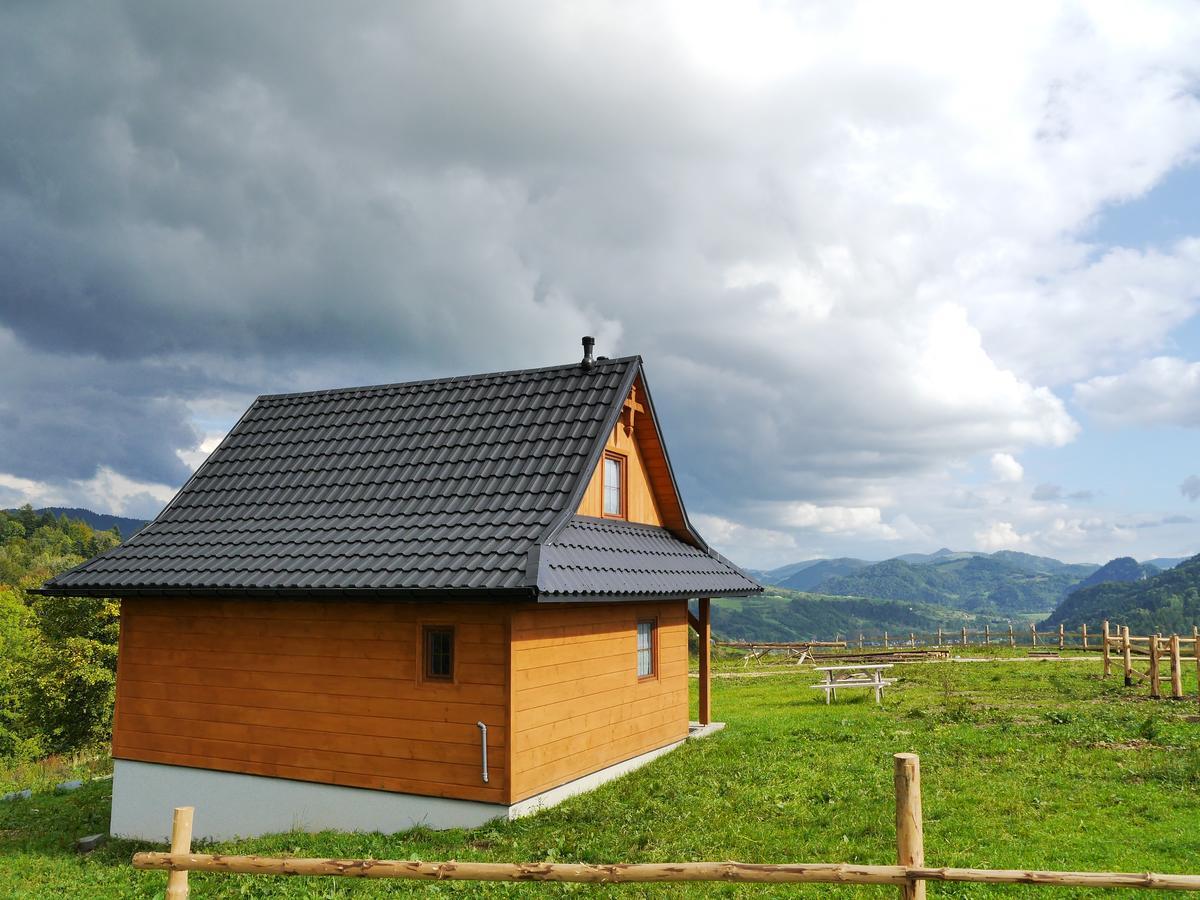 Chatki Niwki U Zboja Кросченко Экстерьер фото